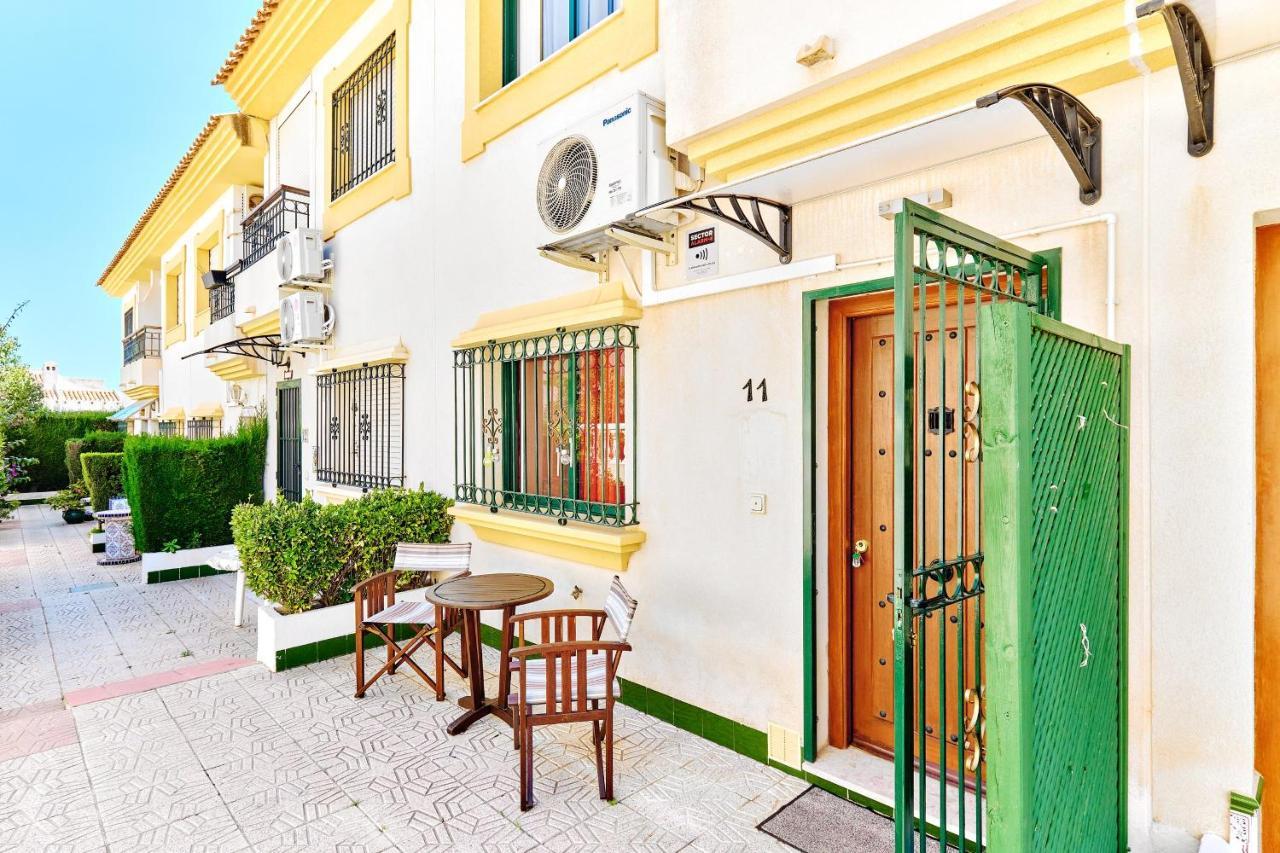 Espanhouse Sonia In La Zenia Playas De Orihuela Exteriér fotografie